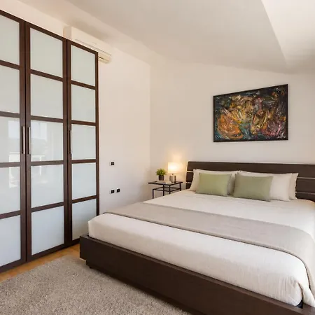 Marziale Sea View Terrace Apartment Triest